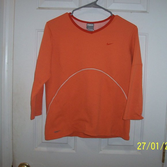 NIKE DRI FIT GIRLS TOP 12-14 LG - Picture 1 of 2